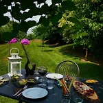 Alojamento de Acomodação e Pequeno-almoço Florario 3*