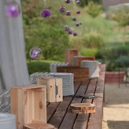 Florario Oda ve Kahvaltı Chieri