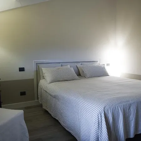 Oda ve Kahvaltı Florario Chieri